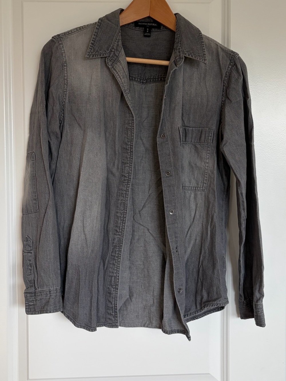 Women’s Casual Gray Button-Up Shirt Jacket